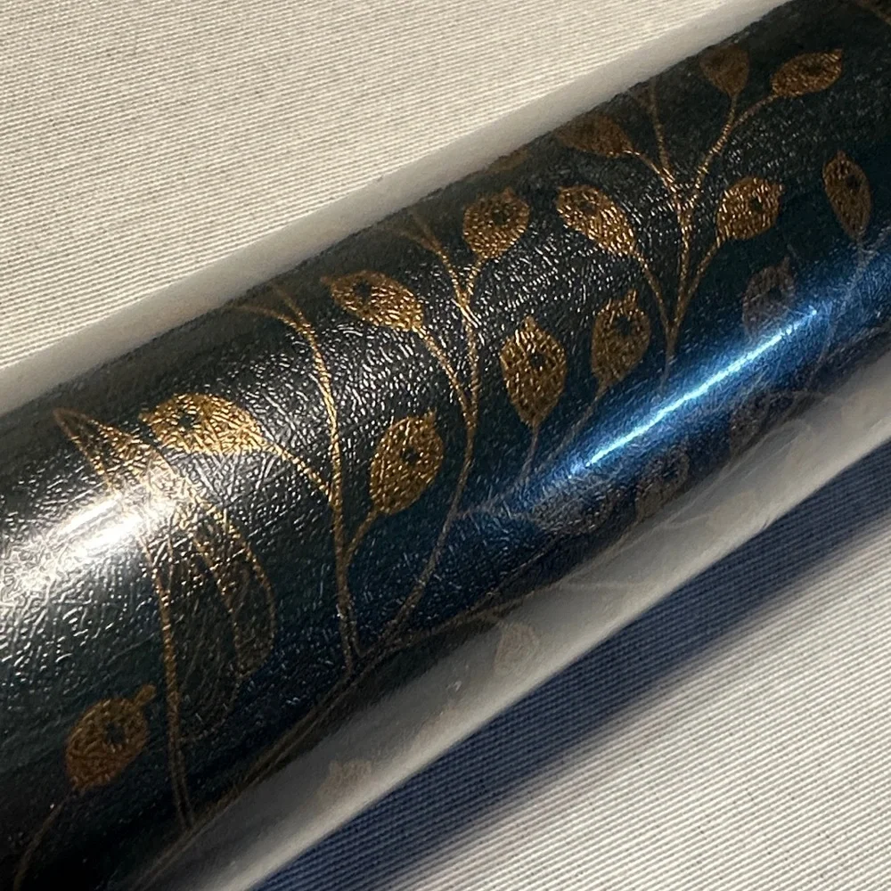 NWT, Heroad, Black and Gold Floral Vinyl Peel and Stick Wallpaper Roll